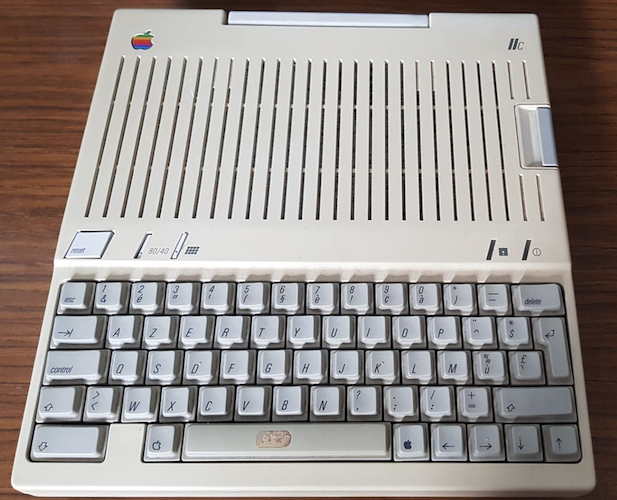 Apple II c